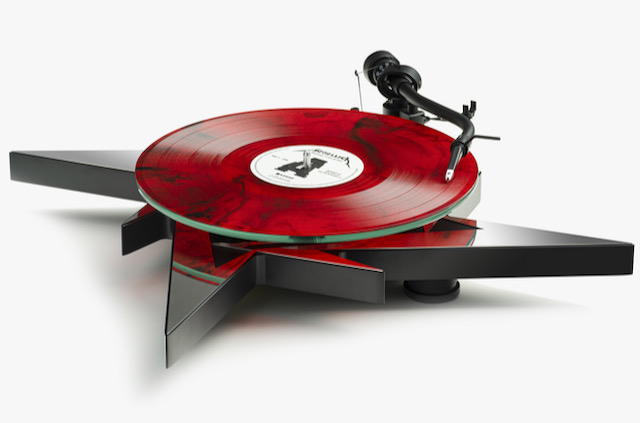 metallica-x-pro-ject-ninja-star-turntable-unboxed-video-bravewords