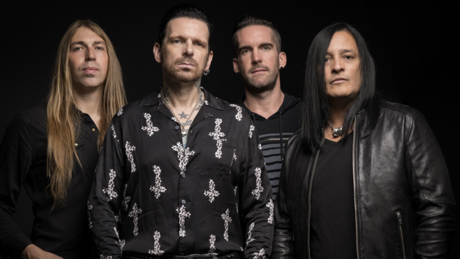 BLACK STAR RIDERS Release New Single "Catch Yourself On"; Audio