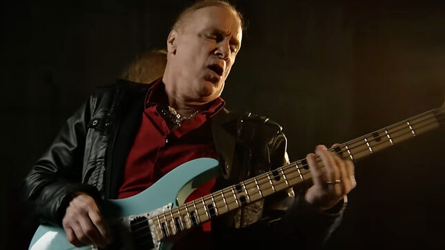 BILLY SHEEHAN Talks THE WINERY DOGS’ III Album On The Iron City Rocks Podcast; Audio