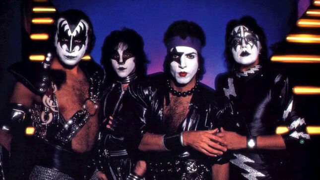 GENE SIMMONS On ACE FREHLEY's Departure From KISS - "The Idea That Ace Left Purely Because Of 'The Elder' Isn't True"