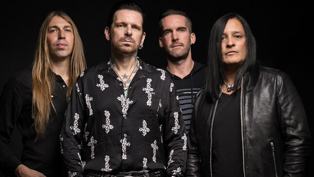 BLACK STAR RIDERS Debut "Catch Yourself On" Music Video