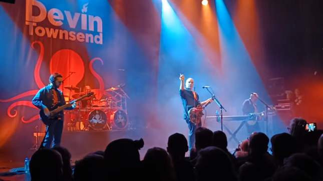 DEVIN TOWNSEND Kicks Off Lightwork European Tour In Oslo; Fan-Filmed Video Streaming, Setlist Revealed