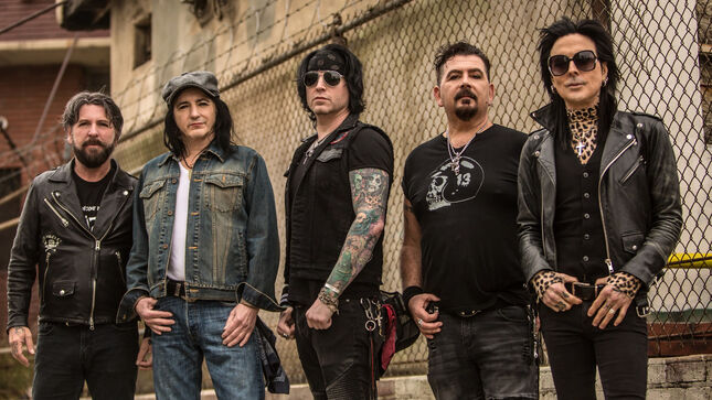 TRACII GUNS Doesn't Subscribe To Musical Limitations - "There Could Be Some Extreme Metal And Reggae On The Same Album... As Long As Phil Lewis Sings, It Sounds Like L.A. GUNS"; Video