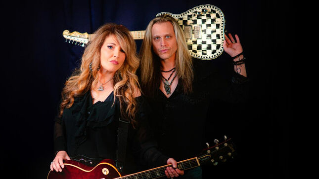 JANET GARDNER And JUSTIN JAMES To Release No Strings Album In June; "Don't Turn Me Away" Single Streaming