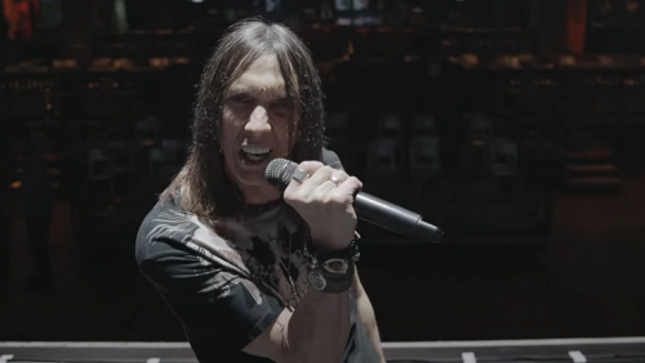 TESLA Vocalist JEFF KEITH On Audio Technica Microphones - "They Rock Our World"