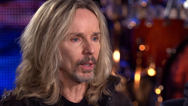 TOMMY SHAW Discusses Writing The STYX Classic "Renegade" On Piano - "It Became A Rock Song When I Took It To The Band"; Video