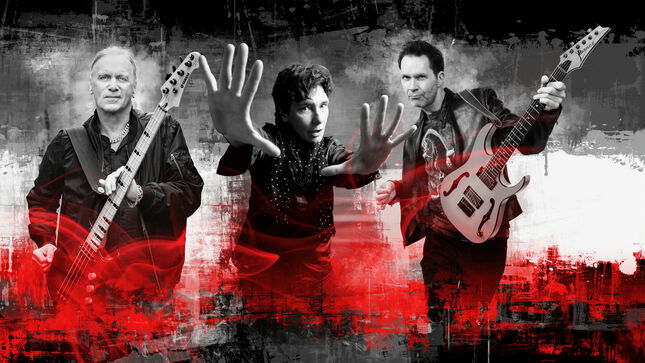Exclusive: PAUL GILBERT Talks MR. BIG Farewell Tour - "I Realized The World Would Be A Happier Place, At Least For Us And Our Fans, If We Did It"