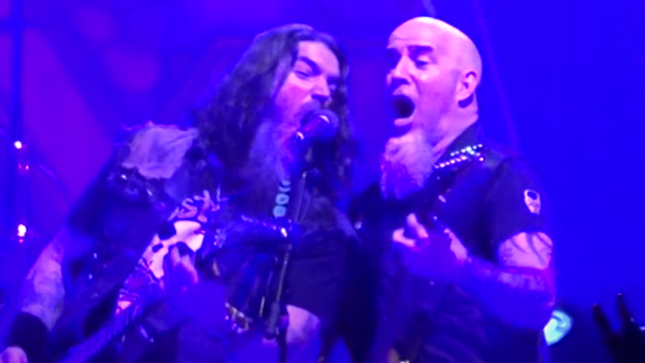 ANTHRAX Joined On Stage By MACHINE HEAD Frontman ROBB FLYNN At Milwaukee Metal Fest; Fan-Filmed Video