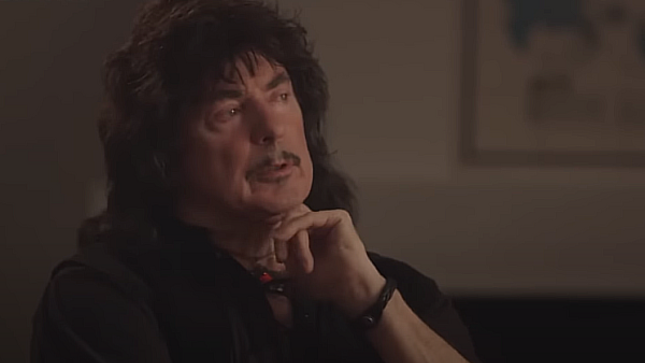 RITCHIE BLACKMORE Reflects On DEEP PURPLE's In Rock Album - "We Were At #1 With The Record For About A Year; I Thought It Was Warranted"