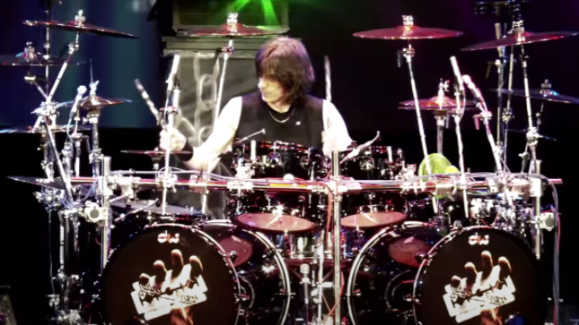 JUDAS PRIEST Drummer SCOTT TRAVIS On "Painkiller" Being The Band's Signature Song - "I Never In A Million Years Would Have Imagined That" (Video)