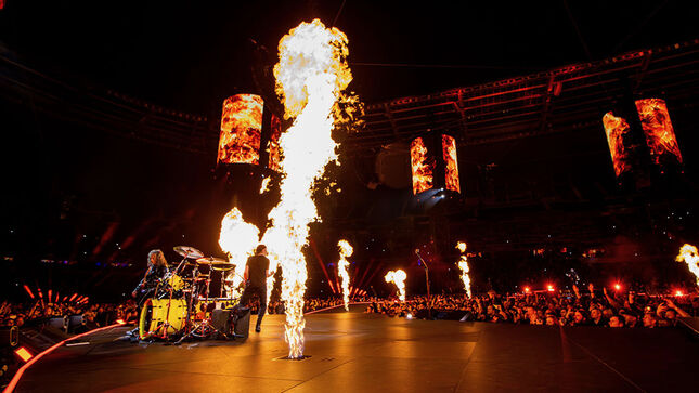 METALLICA Invite You To Relive #M72 Paris; Official Live Recordings Available