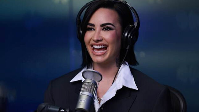DEMI LOVATO Once Crowd Surfed At A DIMMU BORGIR Concert - "I Lost A Shoe, It Was So Much Fun" (Video); Singer Releases "Sorry Not Sorry" (Rock Version) Feat. SLASH