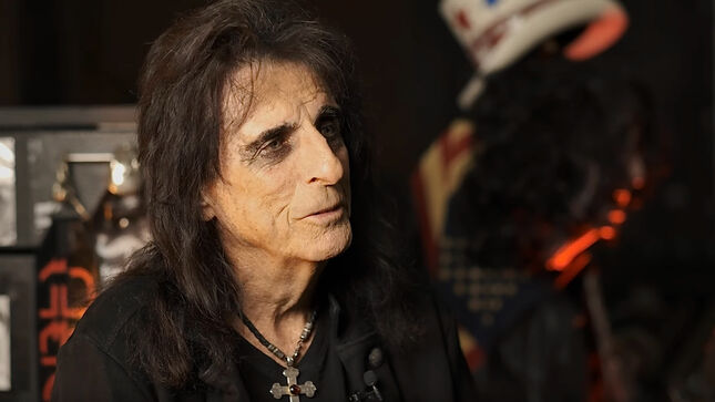 ALICE COOPER On Upcoming Road Record - "It's A Hard Rock Album... I've Got A Hard Rock Band"; Video