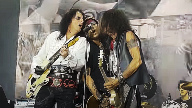 ALICE COOPER On Working With JOHNNY DEPP In HOLLYWOOD VAMPIRES - 
