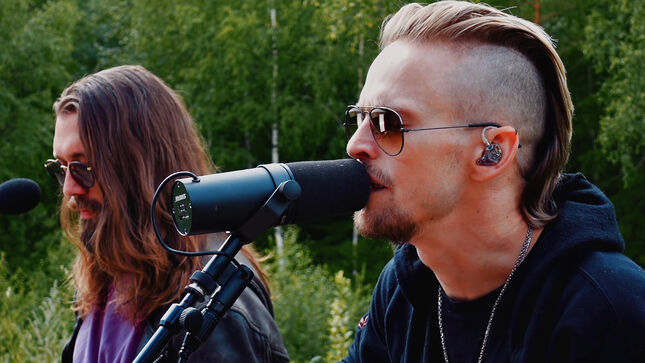 SKID ROW Frontman ERIK GRÖNWALL Performs TOM PETTY Classic In New "Backyard Sessions" Video