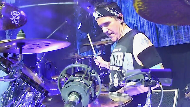 CHARLIE BENANTE Shares PANTERA Live Drumcam Footage Of "Mouth For War" And "Strength Beyond Strength" From Hershey, PA Show