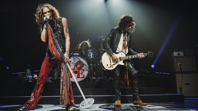 AEROSMITH - Fan-Filmed Video And Photos From "Peace Out" Farewell Tour Kick-Off Show Available