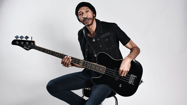 KING'S X Frontman DUG PINNICK On Touring With AC/DC - "I Felt Like We’d Stepped Into A Rolls-Royce And Were Being Driven Around For Four Months"