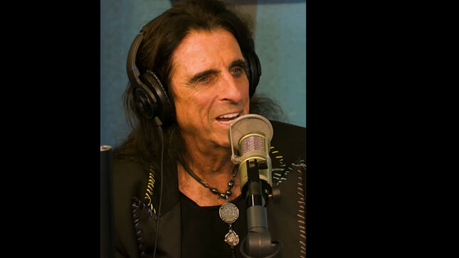 ALICE COOPER Didn't Want Road Album To Sound Like SUPERTRAMP Or STEELY DAN - "Those Are Great Records, And They’re Perfect, And That’s Why They’re So Good - I Wanted This To Breathe"; Video