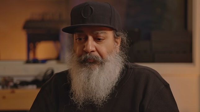 SOUNDGARDEN Guitarist KIM THAYIL Talks Riffs, Gear, And Tuning - "Heavy Metal And Drop-D Is A Match Made In Heaven... It Just Works"