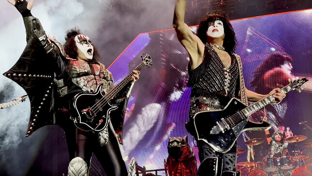 KISS' PAUL STANLEY Talks Songwriting - "I Thought ‘Hard Luck Woman’ Would Be Great For ROD STEWART But Gene Said ‘No, We Need This Song’"