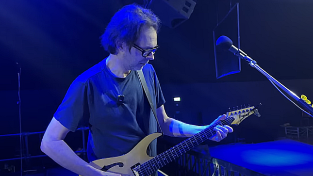 MR. BIG Guitarist PAUL GILBERT Shows Off Big Finish Tour Road Rig (Video)