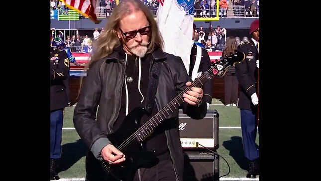 ALICE IN CHAINS Guitarist JERRY CANTRELL Performs US National Anthem At Seattle Seahawks Vs. Cleveland Browns Game; Video, Photos