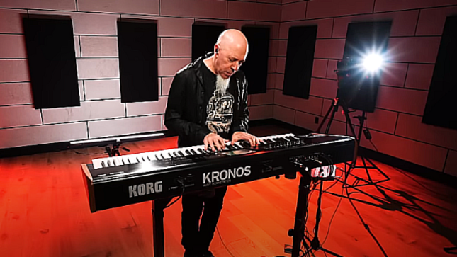 DREAM THEATER Keyboardist JORDAN RUDESS Teaches Arpeggios - "How To Play Fast" (Video)