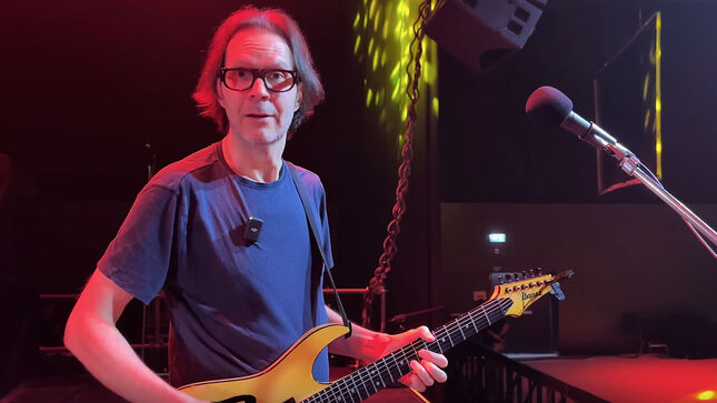 PAUL GILBERT Says Albums From KISS, RUSH, LED ZEPPELIN, VAN HALEN Changed His Life - "All The David Lee Roth-Era Van Halen Records Were Monuments Of Excellence To Me," Says MR. BIG Guitarist