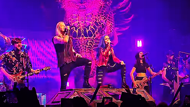 ARCH ENEMY Vocalist ALISSA WHITE-GLUZ Joins DRAGONFORCE For A Live Cover Of TAYLOR SWIFT's "Wildest Dreams" In Montreal; Fan-Filmed Video Streaming