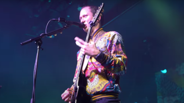 TRIVIUM Frontman MATT HEAFY Shares "Down From The Sky" Live Video From Edinburgh 