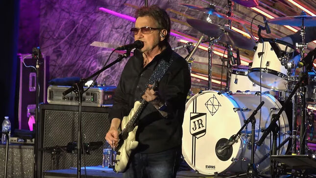 BLUE ÖYSTER CULT Debut Official "Dancin' In The Ruins" Live Video From 50th Anniversary Live - First Night Album