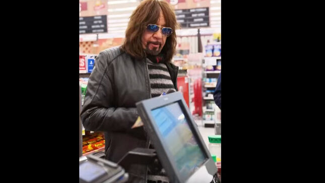 Grocery Shopping With Original KISS Guitarist ACE FREHLEY; Video