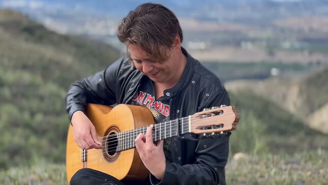 THOMAS ZWIJSEN Performs Acoustic Guitar Cover Of IRON MAIDEN's "Flight Of Icarus"; Video