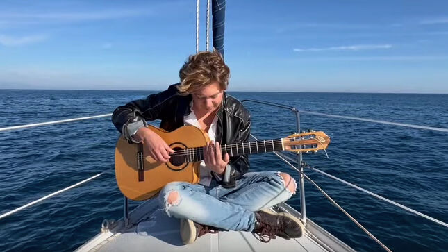 THOMAS ZWIJSEN Performs Acoustic Fingerstyle Guitar Cover Of SCORPIONS' "Still Loving You"; Video