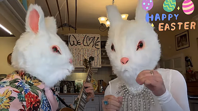 ROBERT FRIPP & TOYAH Are Serving Up "Roadkill" For Easter Sunday Lunch (Video)