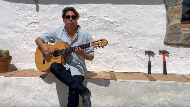 PINK FLOYD Classic "Another Brick In The Wall" Gets Acoustic Guitar Treatment From THOMAS ZWIJSEN; Video