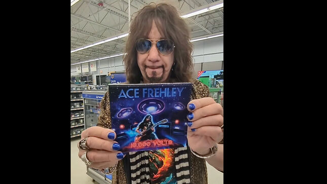 ACE FREHLEY Goes Shopping At Walmart - "I Don't Look Like A Plumber Today, Do I?"; Video