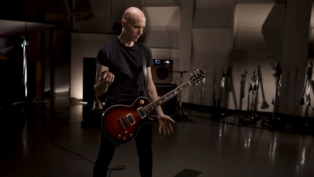 A PERFECT CIRCLE’s BILLY HOWERDEL Featured In New Episode Of Gibson's "Riff Lords"