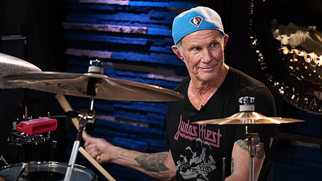RED HOT CHILI PEPPERS Drummer CHAD SMITH Performs "By The Way" For Drumeo (Video)