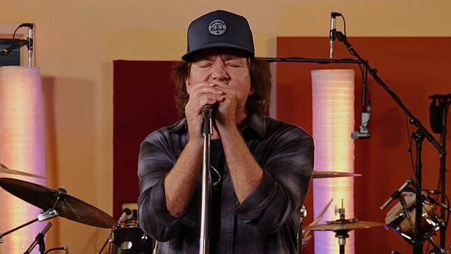 PEARL JAM Perform New Songs And Classics On "The Howard Stern Show"; Video