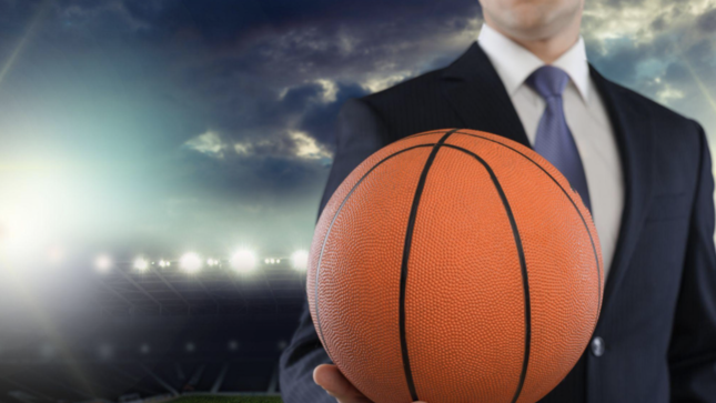 Navigating the Path to a Career in Sports Management