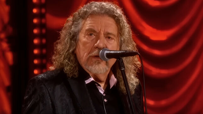 ROBERT PLANT Surprise Visits Wisconsin Record Store