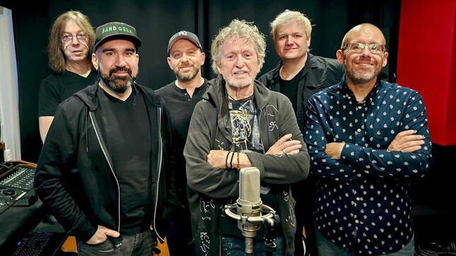 YES Legend JON ANDERSON And THE BAND GEEKS Premier "Shine On" Music Video; True Album Available For Pre-Order