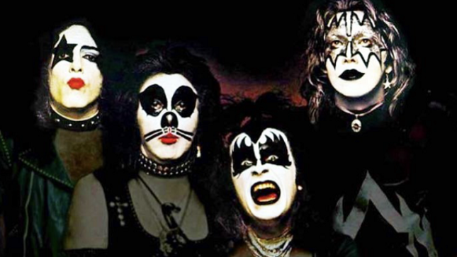 KISS Bassist GENE SIMMONS On ACE FREHLEY And PETER CRISS - "They Should Have Been Here With Us 50 Years Later And Enjoying The Fruits Of Their Labor, But Sadly They're Not, And It's Their Own Doing" 