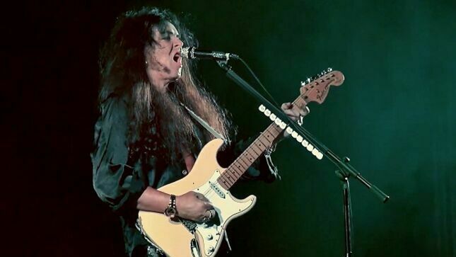 YNGWIE MALMSTEEN On Why He No Longer Works With Singers - "I Want Pure Expression Of Myself, Not Diluted By Having ELVIS PRESLEY In The Band" (Video)