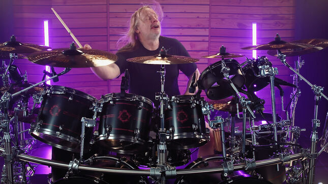 Watch KREATOR Drummer JÜRGEN "VENTOR" REIL's Playthrough Of "Phobia"