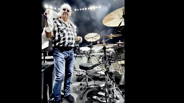 DEEP PURPLE Drummer IAN PAICE's Roadie Shares "Day In The Life" Video