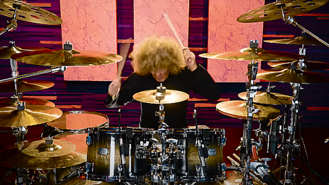 Watch TOMMY ALDRIDGE Perform WHITESNAKE's "Crying In The Rain" For Drumeo