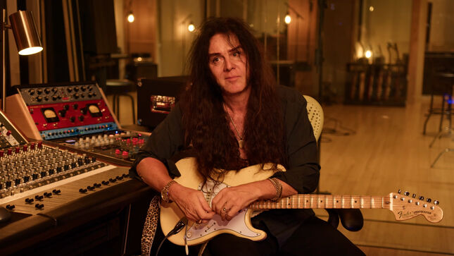 YNGWIE MALMSTEEN Shreds On His New MXR Signature Overdrive Pedal; Video